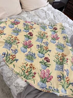 Thomasville Melanie Buttercream Tablecloth 88" Round